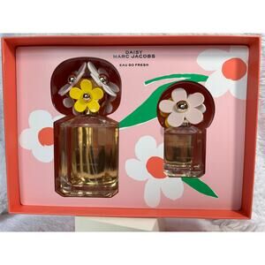 Daisy Eau So Fresh by Marc Jacobs 2 pc set 4.2 oz. EDT Spray, 1 oz. EDT spray